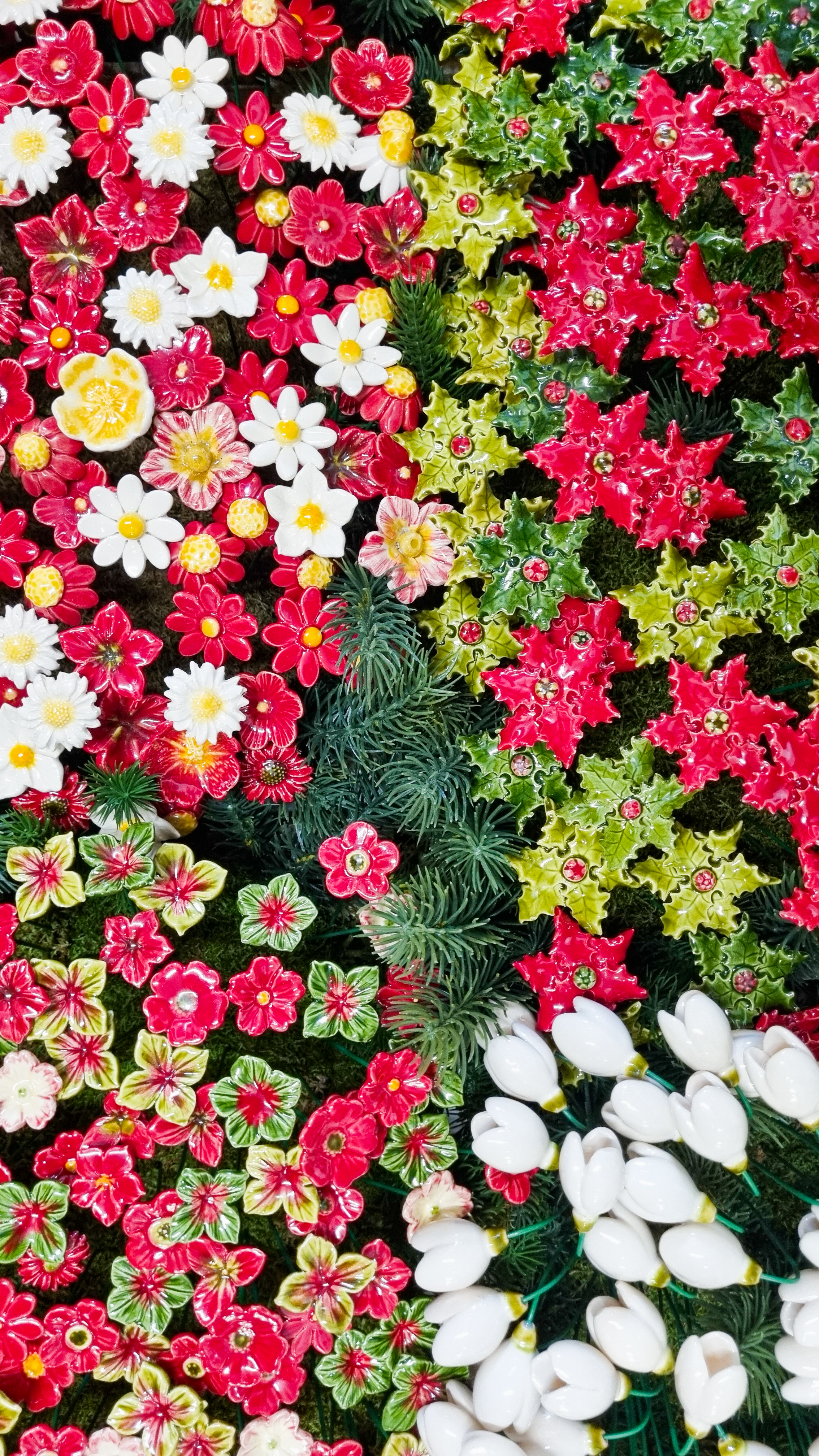 Christmas ceramic flowers
