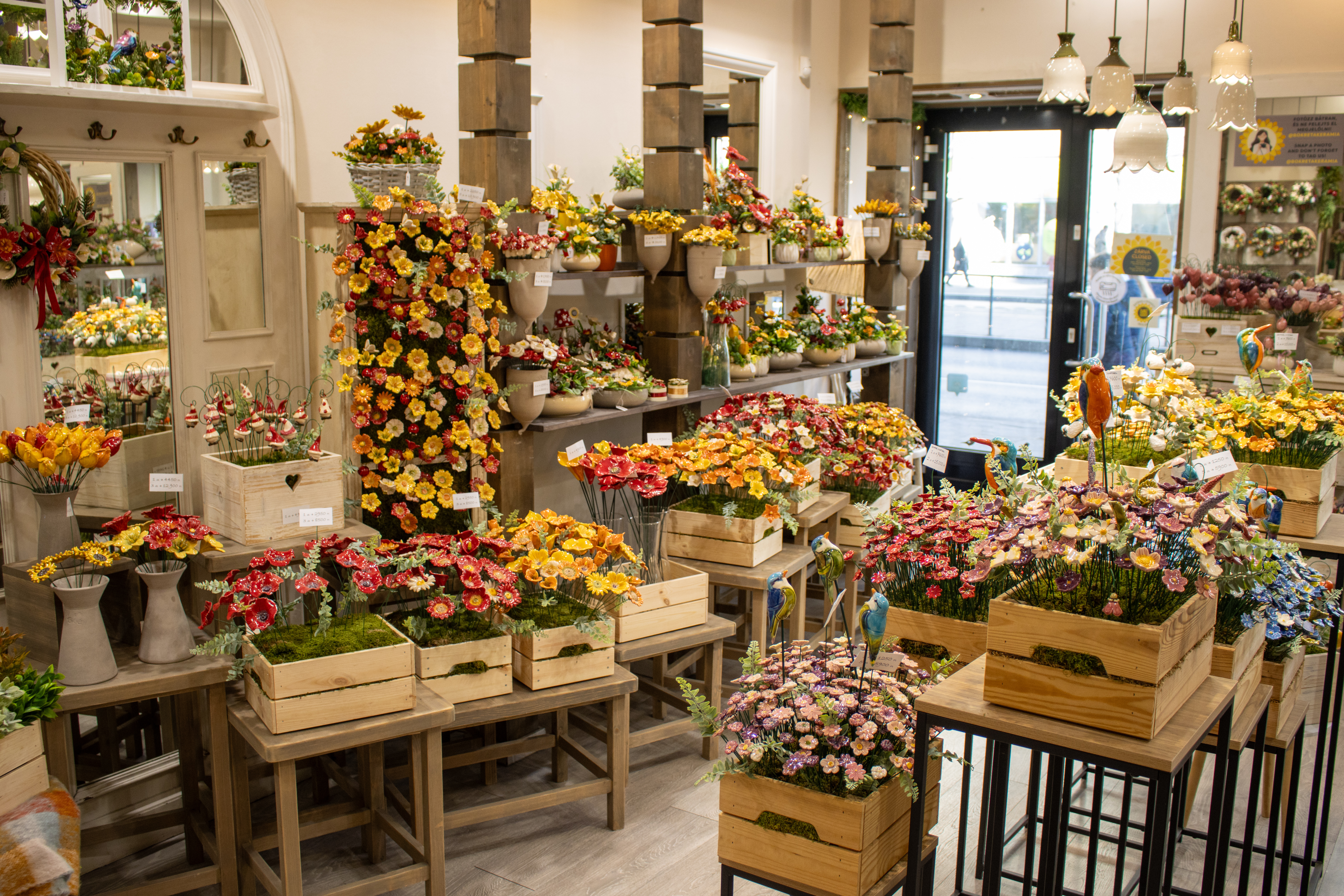 The Ceramic Flowers Shop