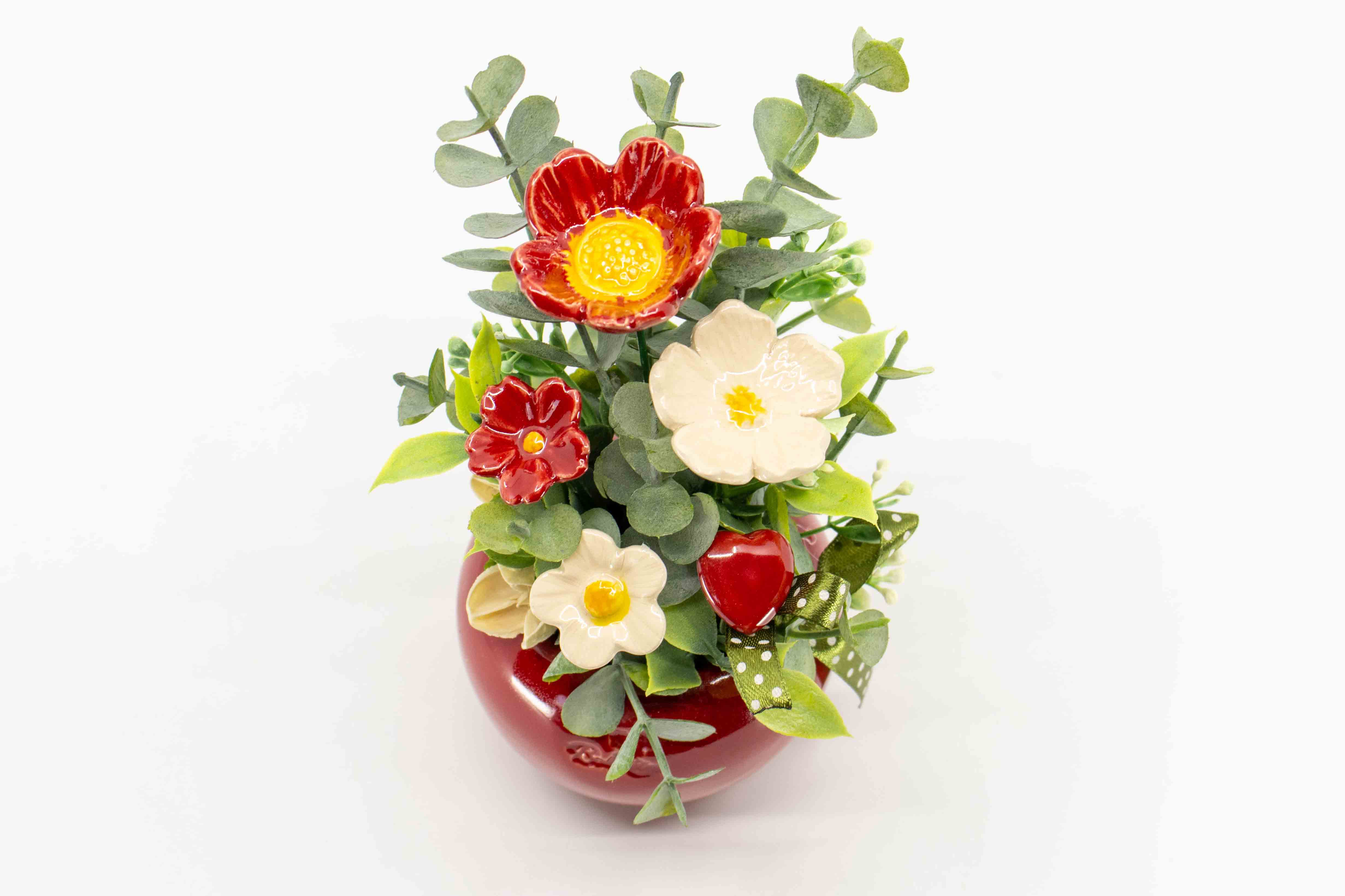 women's day gift with ceramic flowers