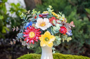 10 Reasons Why You Should Gift Ceramic Flowers for the Next Occasion