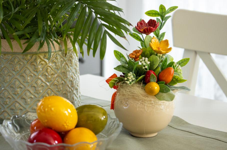 Easter ceramic flower centrepiece