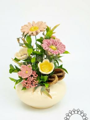Medium Centerpiece with Garden Cosmos - Pink