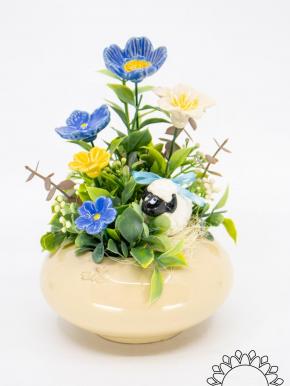 Medium Centerpiece with Lamb