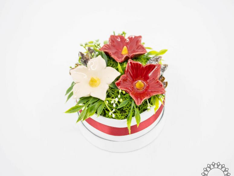 Flower Box with Mallow - Red