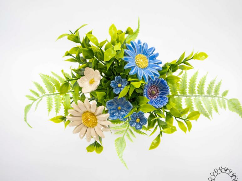 Blue Lagoon Small Flower Selection