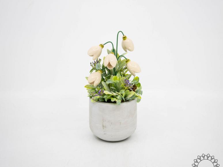Small Centerpiece with Snowdrops