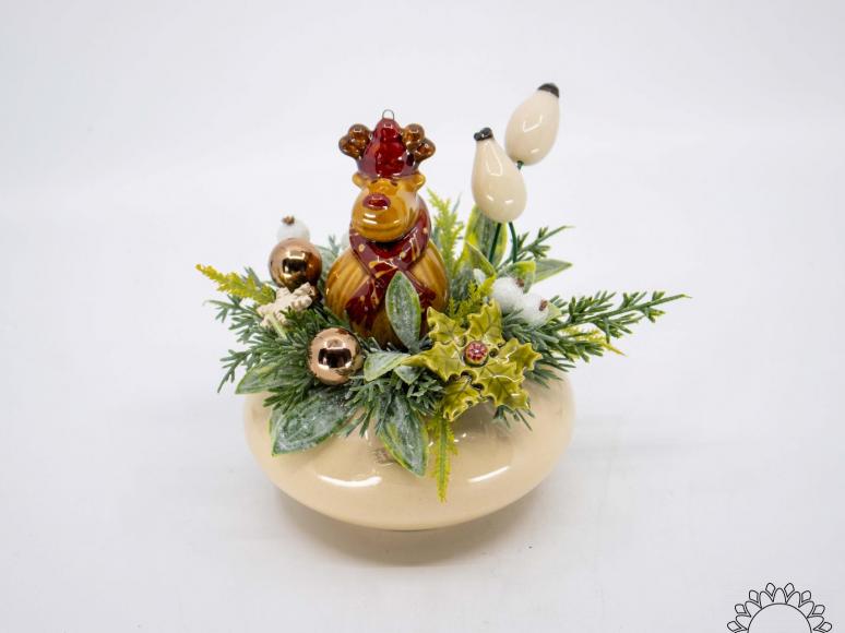 Medium Christmas Centerpiece with Reindeer