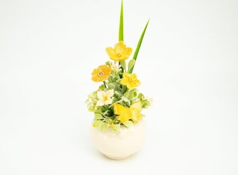 Kézzel készült mini asztaldísz pillangó kerámia díszítéssel